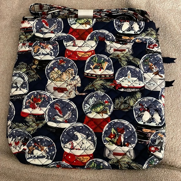 Vera Bradley Triple Zip Hipster NWT - Picture 5 of 11